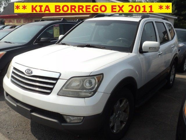 Kia Borrego 2011 - Image 1