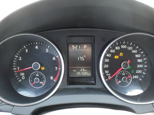 Volkswagen Golf 2013 - Image 9