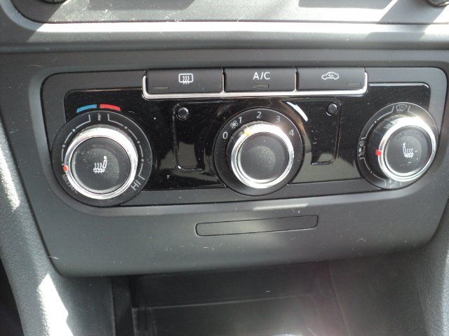 Volkswagen Golf 2013 - Image 11
