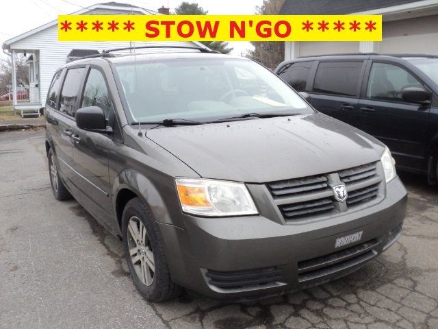 Dodge Grand Caravan 2010 - Image 2